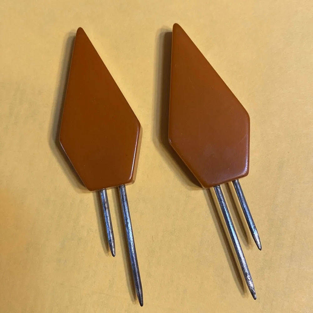 Vintage Butterscotch Bakelite Corn Cob Holders